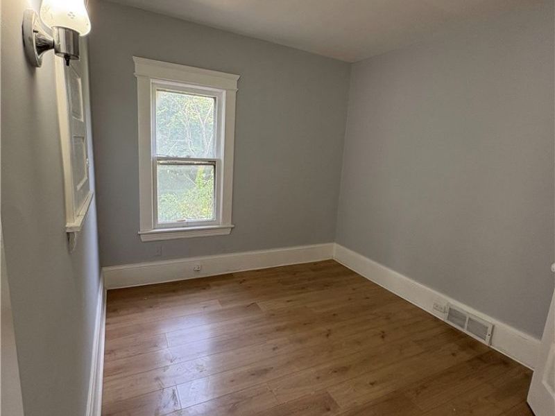 946 E 79th Street, Unit 2, Cleveland, OH 44103 Photo 7