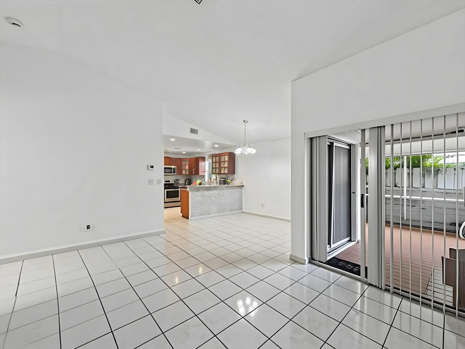 10151 NW 3rd Street, Pembroke Pines, FL 33026 Photo