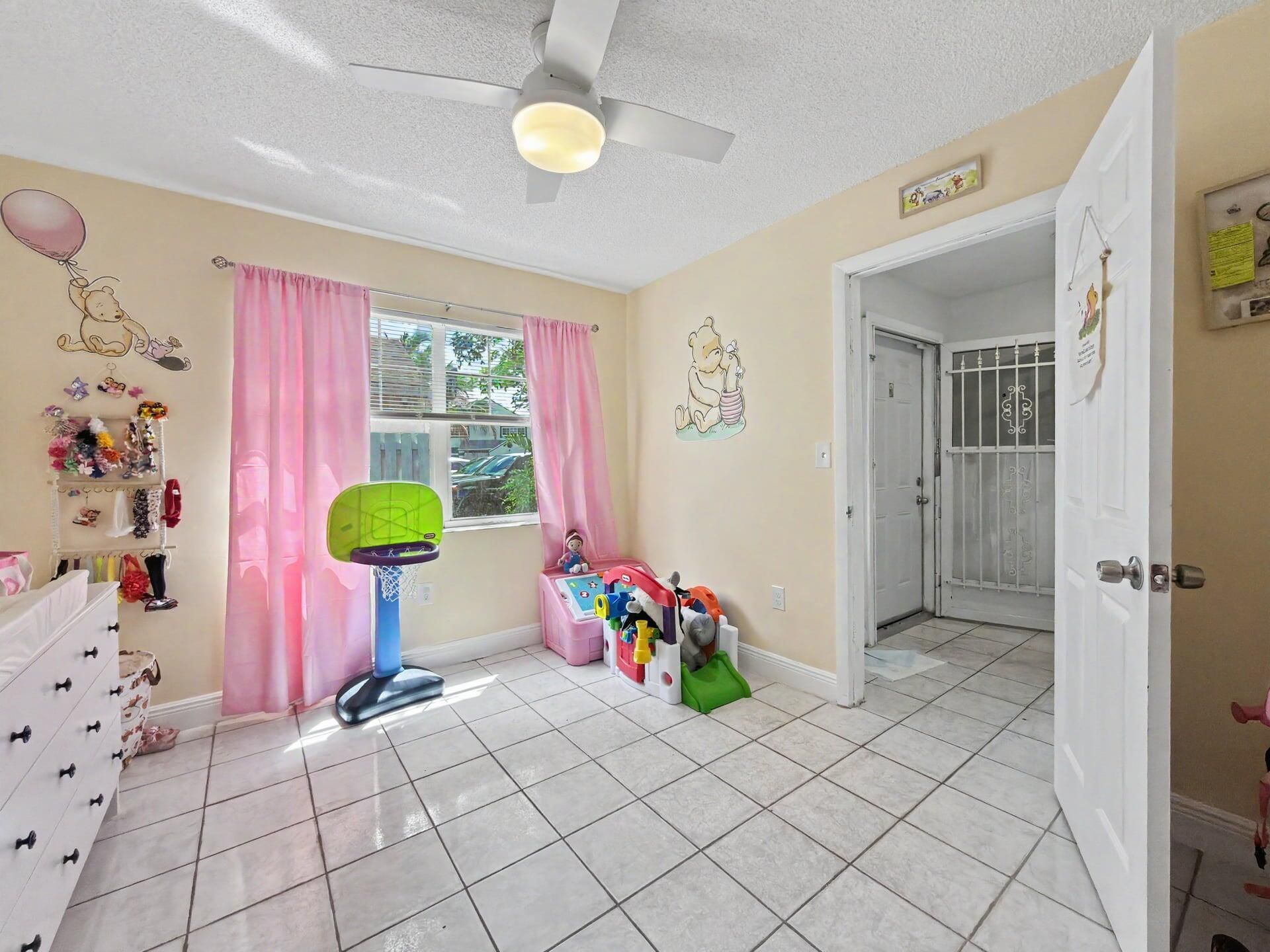 10151 NW 3rd Street, Pembroke Pines, FL 33026 Photo
