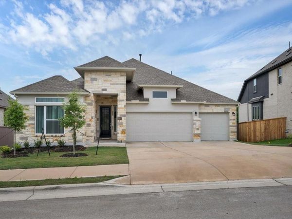 135 Independence DR, Kyle, TX 78640