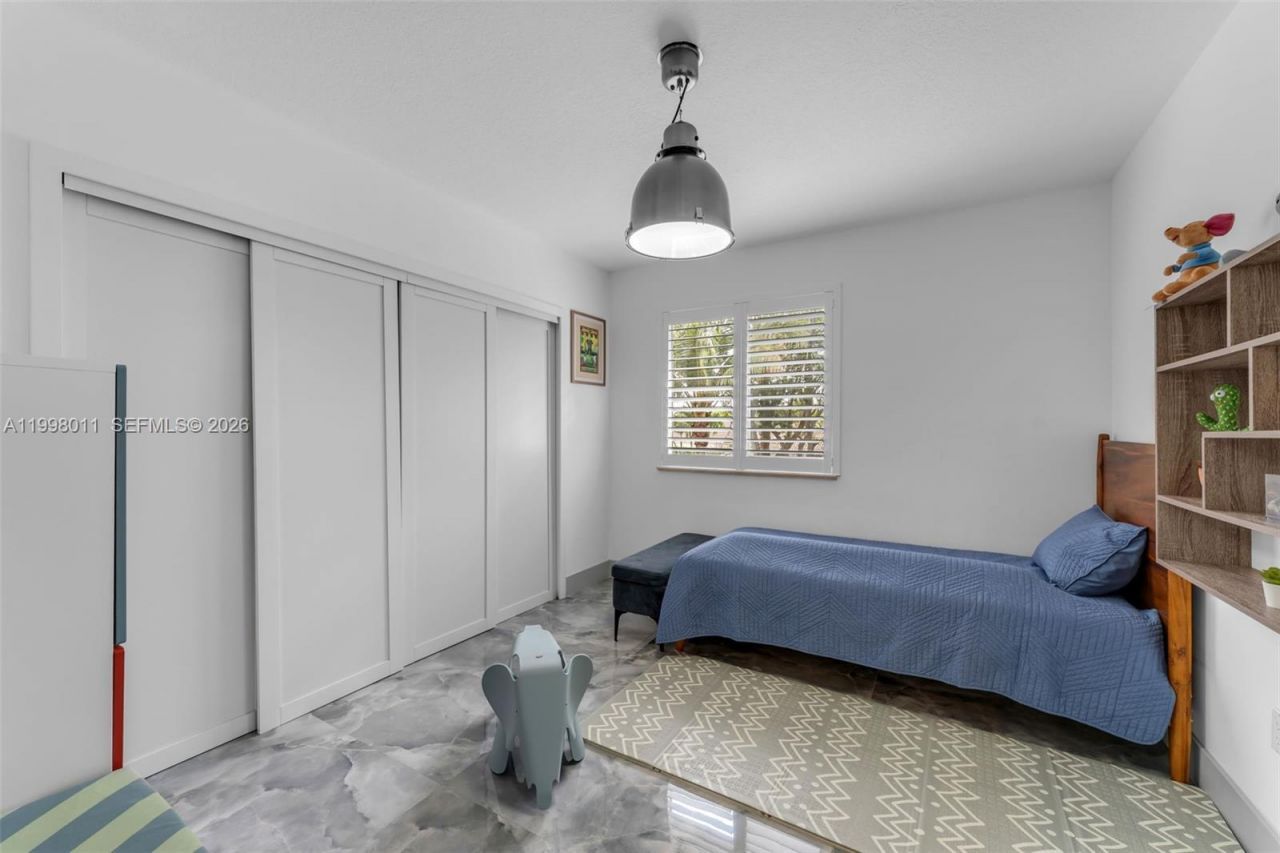 9030 SW 162nd St , Palmetto Bay, FL 33157 Photo