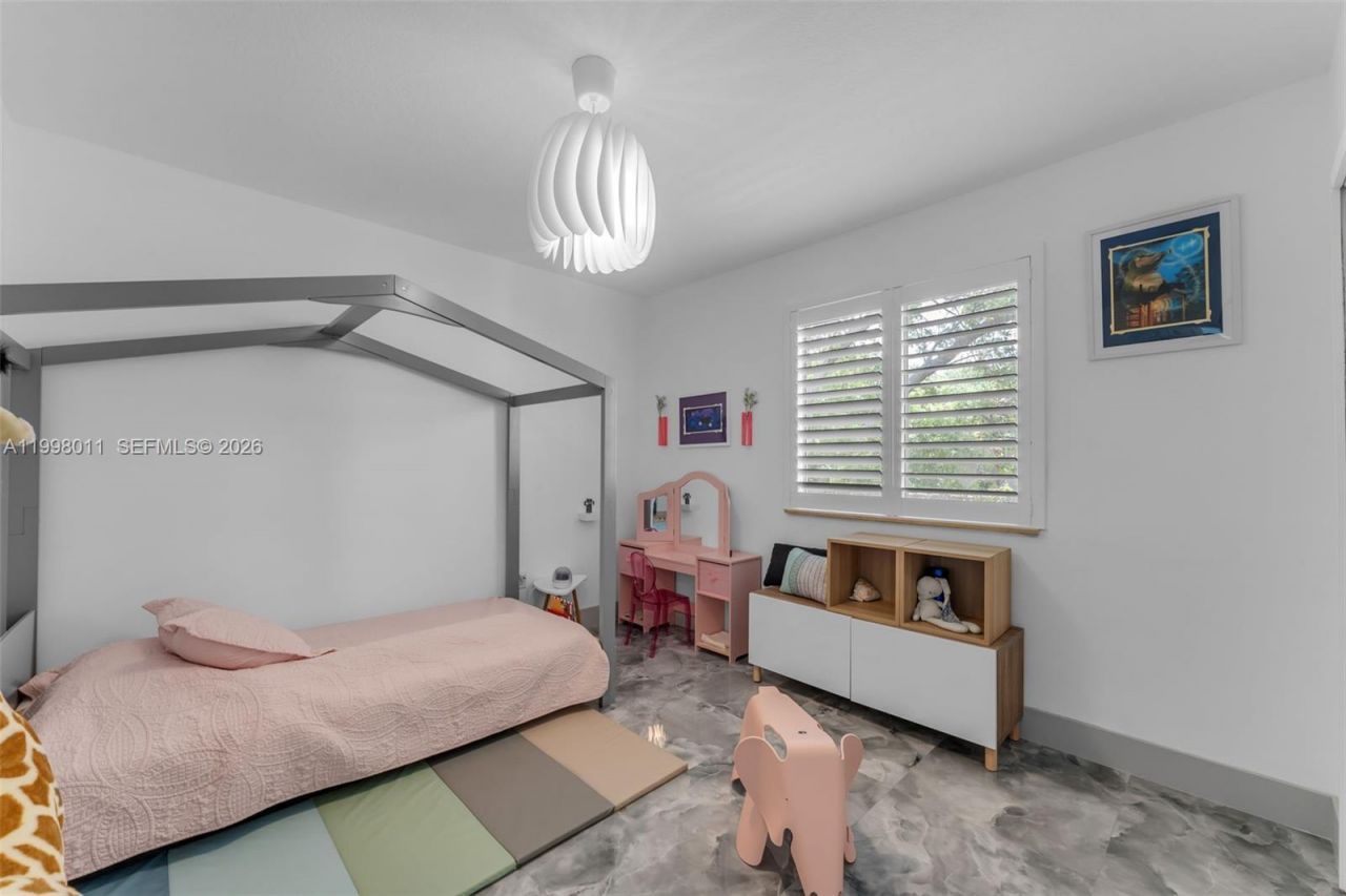 9030 SW 162nd St , Palmetto Bay, FL 33157 Photo