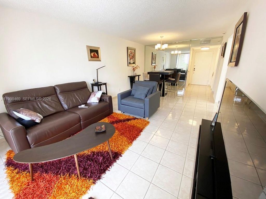 290 174th St , Unit 414, Sunny Isles Beach, FL 33160 Photo