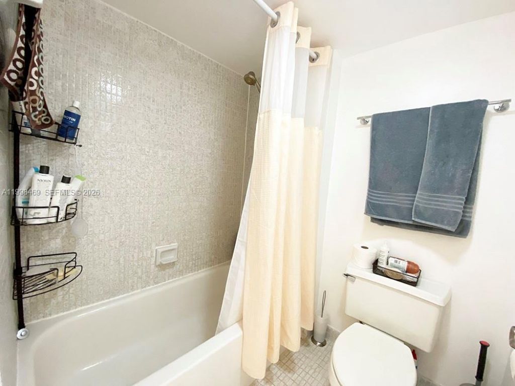 290 174th St , Unit 414, Sunny Isles Beach, FL 33160 Photo