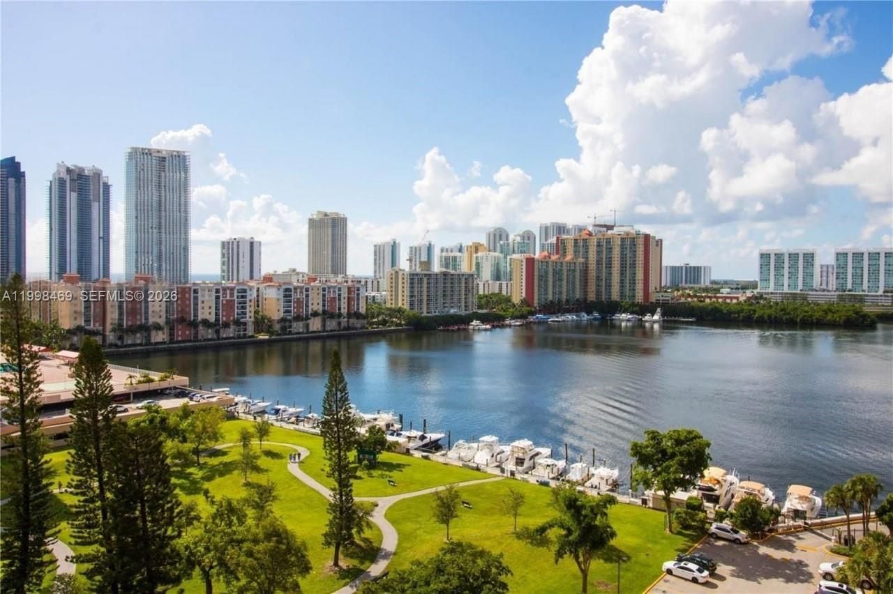 290 174th St, Unit 414, Sunny Isles Beach, FL 33160 Photo
