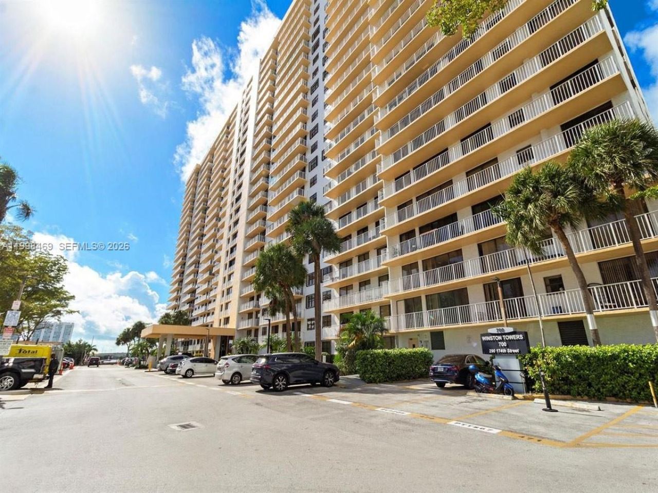 290 174th St, Unit 414, Sunny Isles Beach, FL 33160 Photo