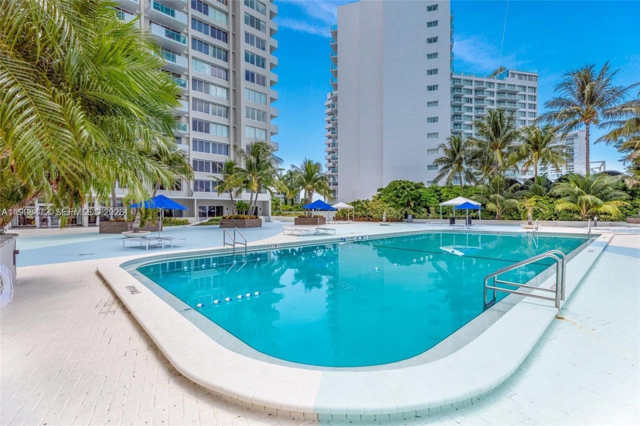 1035 West Ave, Unit 306, Miami Beach, FL 33139 Photo