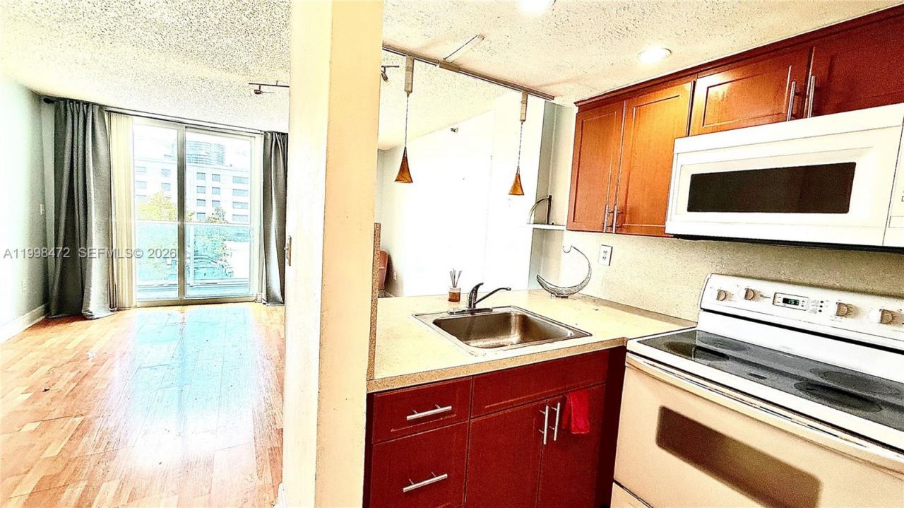 1035 West Ave, Unit 306, Miami Beach, FL 33139 Photo