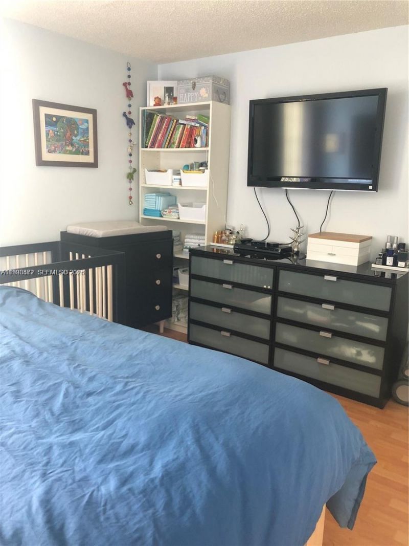 1035 West Ave, Unit 306, Miami Beach, FL 33139 Photo