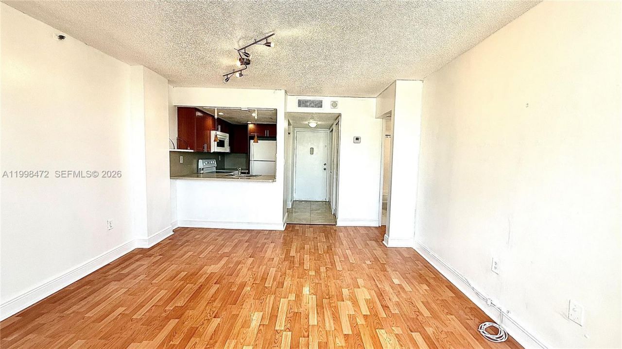 1035 West Ave, Unit 306, Miami Beach, FL 33139 Photo