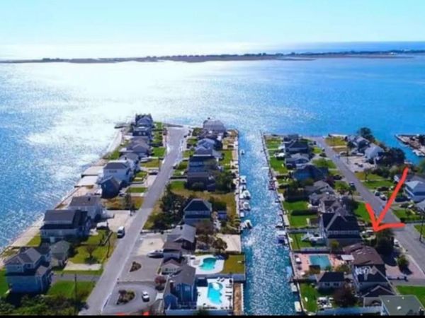 19 Marlin Road , East Quogue, NY 11942