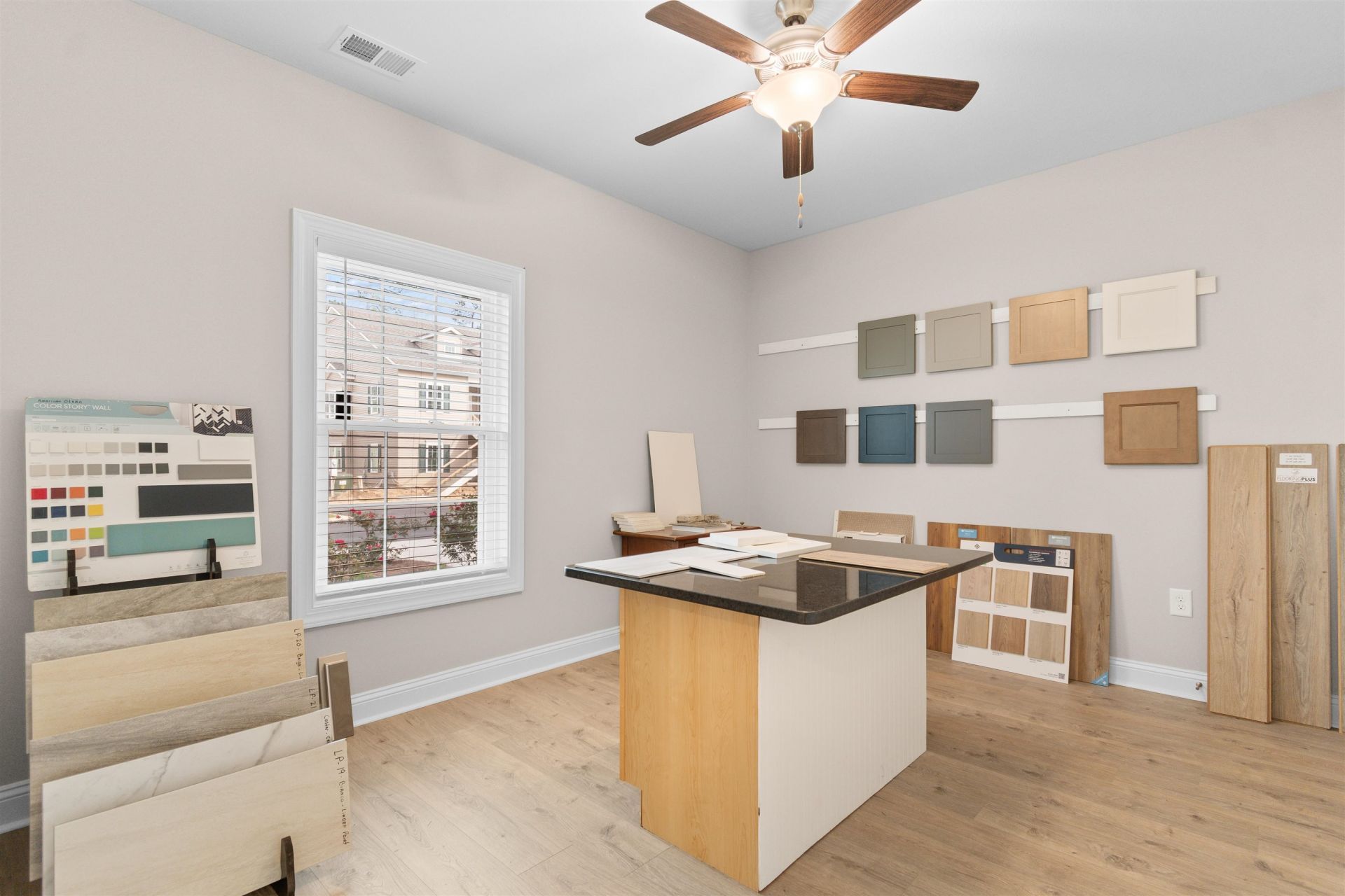 1144 Freeboard St. Photo 20