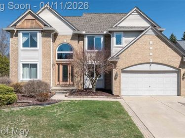 3044 Pheasant Run East Drive, Wixom, MI 48393