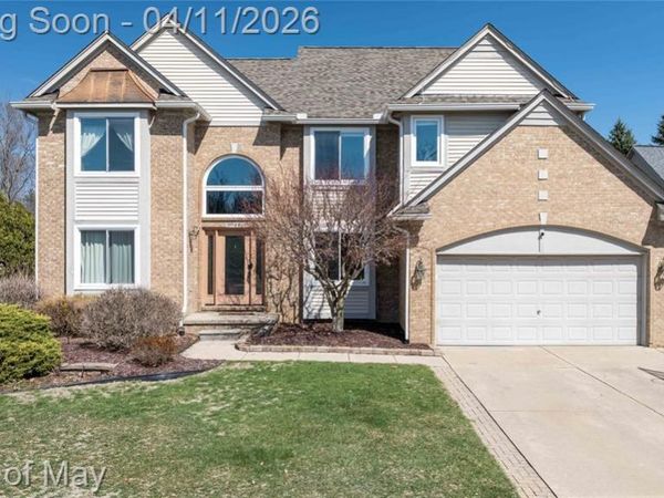 3044 Pheasant Run East Drive, Wixom, MI 48393
