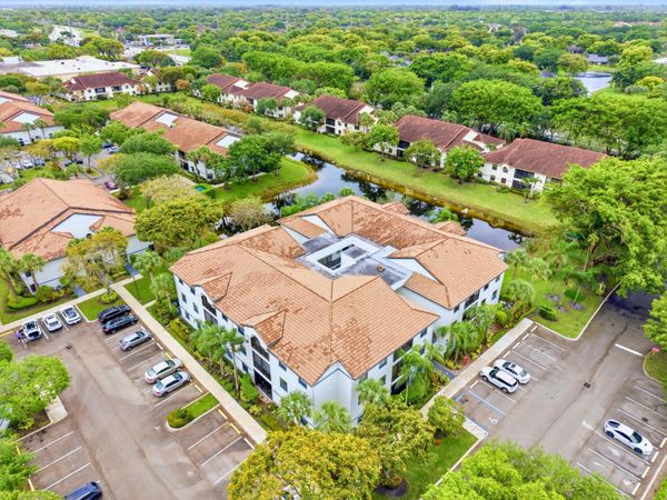 5265 Brisata Circle, Unit P, Boynton Beach, FL 33437