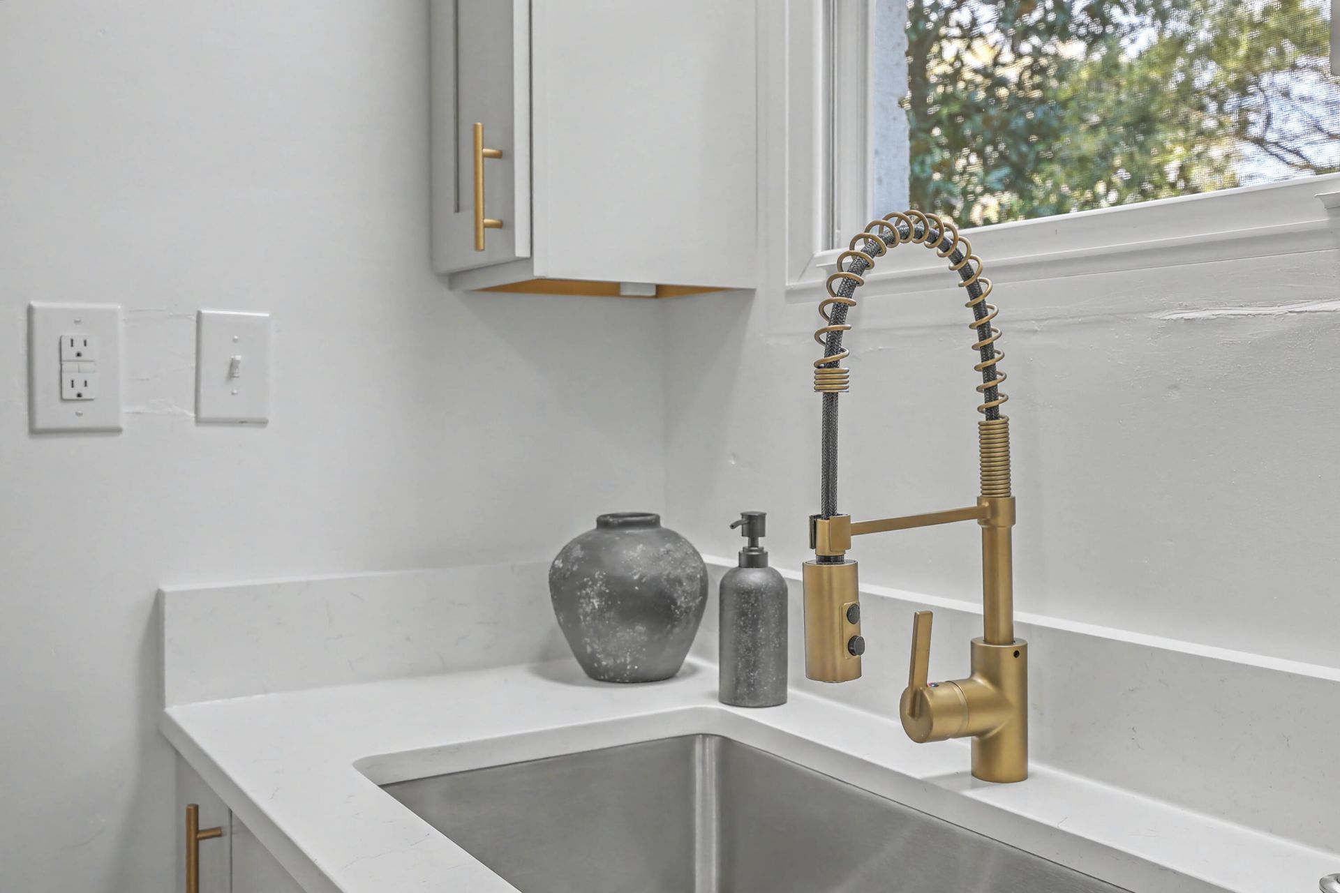 1509 Rainbow Road Photo 16