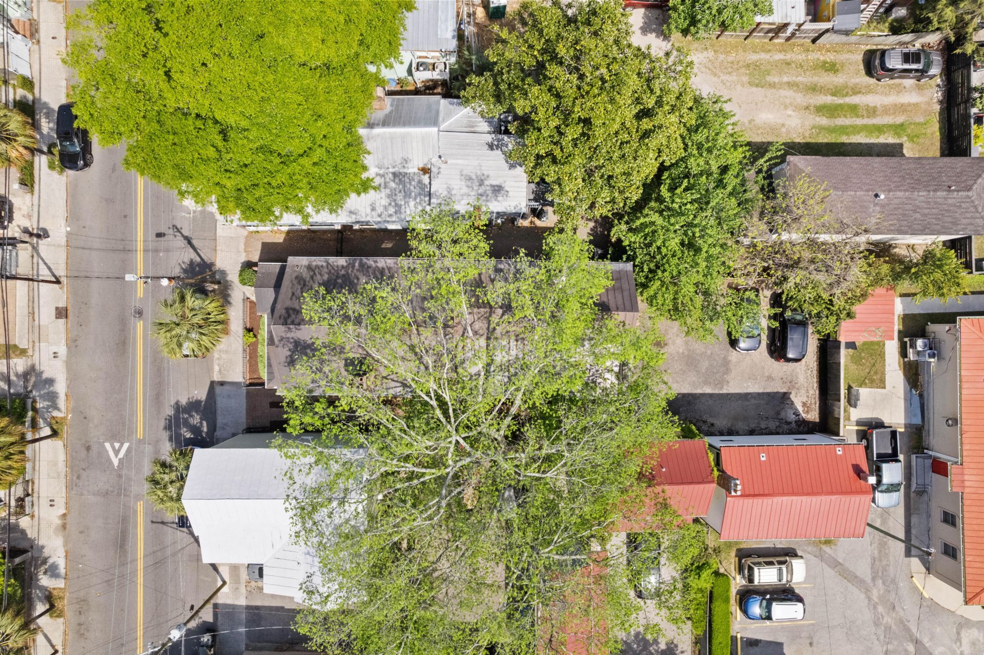 89 Columbus Street Photo 38