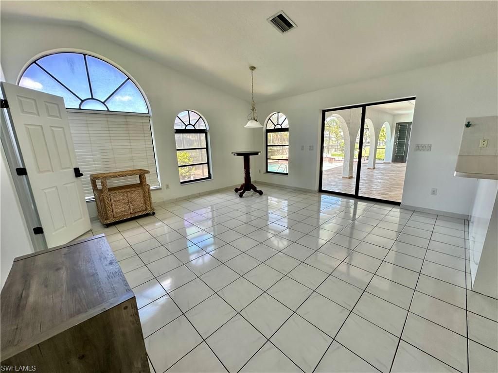 1922 SE 10th Pl , Cape Coral, FL 33990 Photo