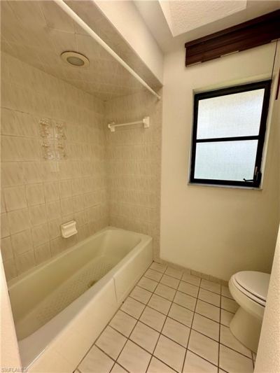 1922 SE 10th Pl , Cape Coral, FL 33990 Photo