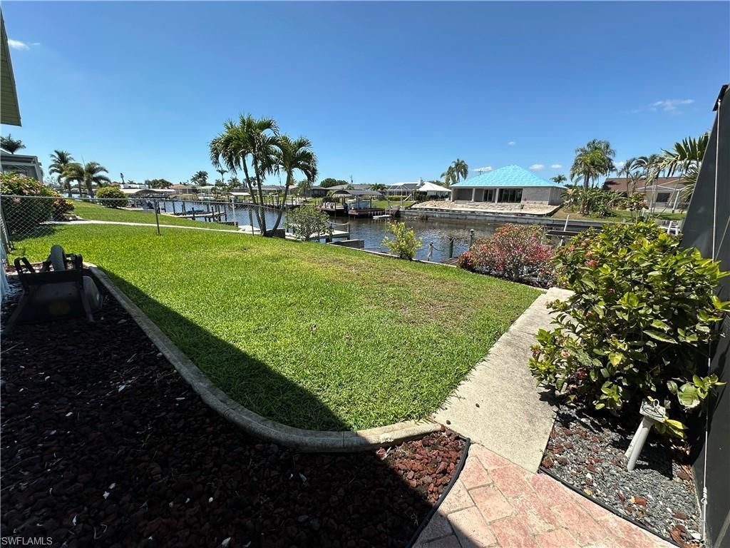 1922 SE 10th Pl , Cape Coral, FL 33990 Photo