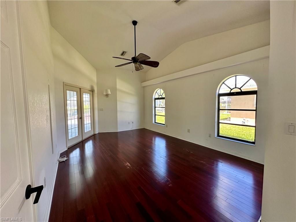 1922 SE 10th Pl , Cape Coral, FL 33990 Photo