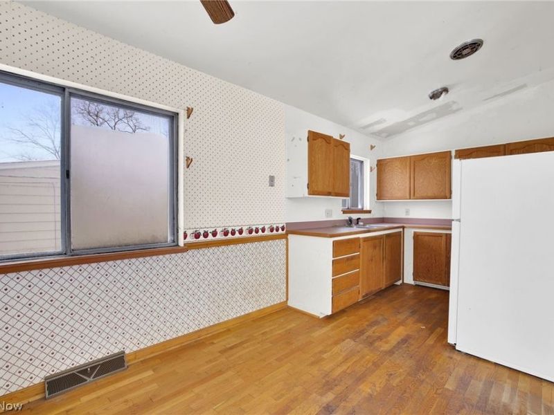 1159 Jeanie J Avenue, Akron, OH 44310 Photo 13