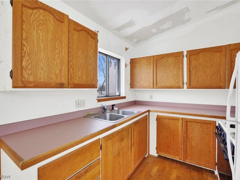 1159 Jeanie J Avenue, Akron, OH 44310 Photo 14