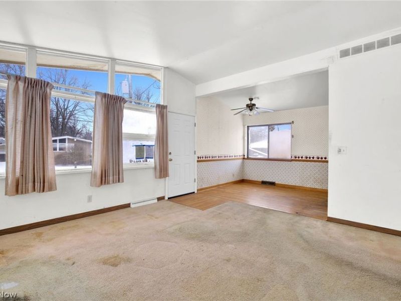 1159 Jeanie J Avenue, Akron, OH 44310 Photo 8