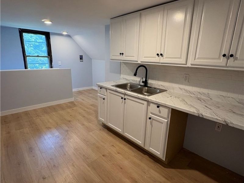 946 E 79th Street, Unit 3, Cleveland, OH 44103 Photo 3