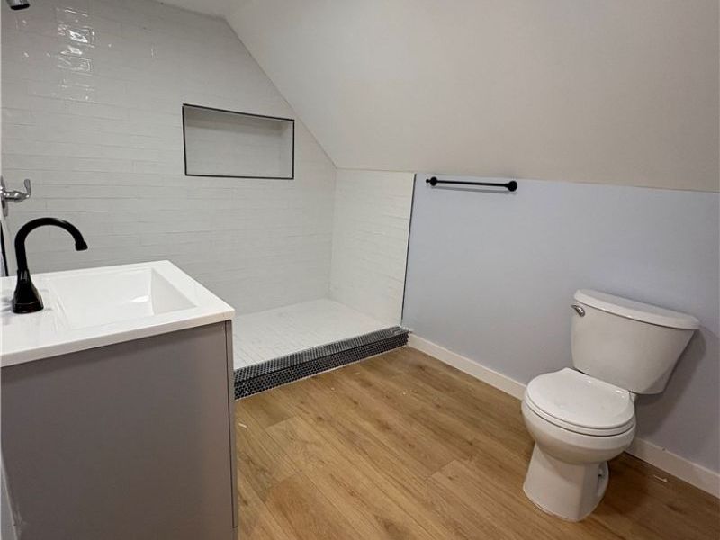 946 E 79th Street, Unit 3, Cleveland, OH 44103 Photo 6