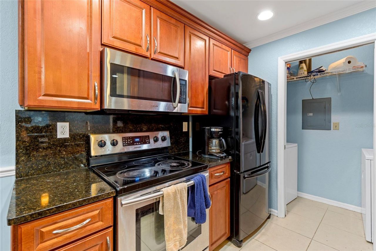 10265 Gandy Boulevard N, Unit 813, Saint Petersburg, FL 33702 Photo
