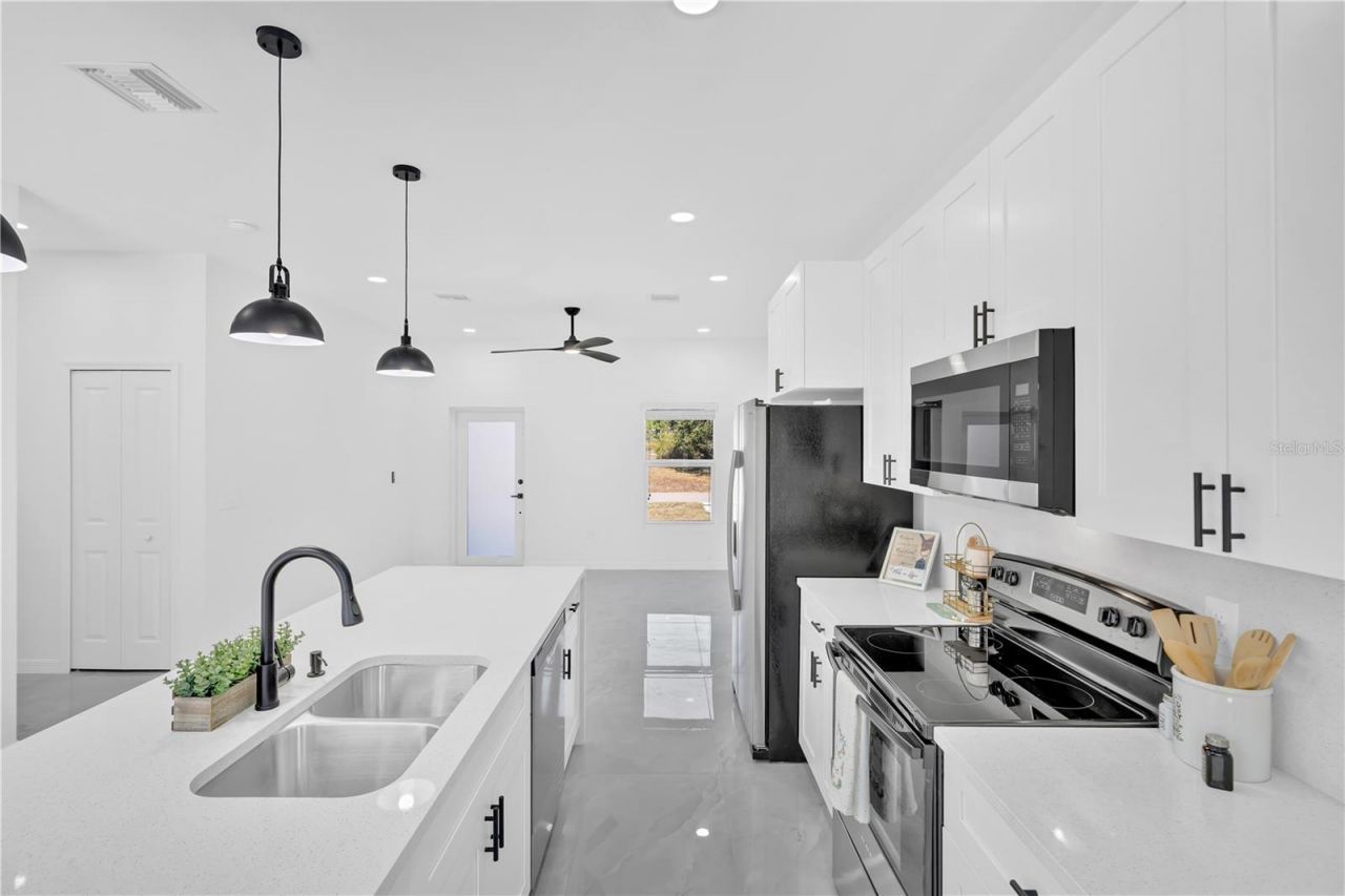 30095 Beech Rd Road , Punta Gorda, FL 33982 Photo