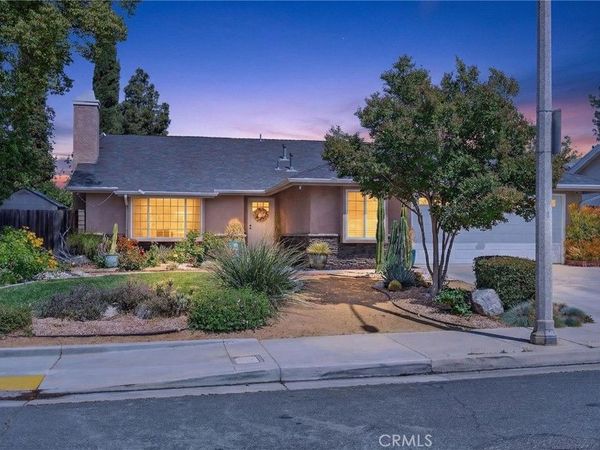 3243 Saratoga, Riverside, CA 92503