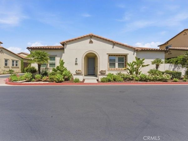 4725 Flora Park Way, Cypress, CA 90720