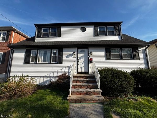 520 Spencer St, Elizabeth, NJ 07202