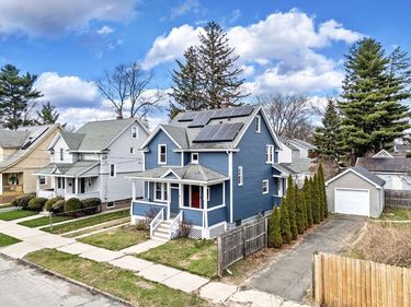 72 Larkspur Street, Springfield, MA 01108