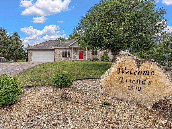 1540 Dutch Heritage Lane, Baldwin, WI 54002