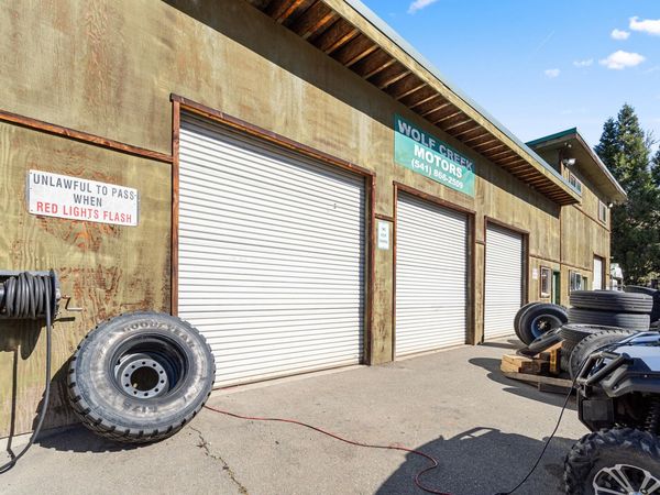 440 Old Highway 99 S, Wolf Creek, OR 97497