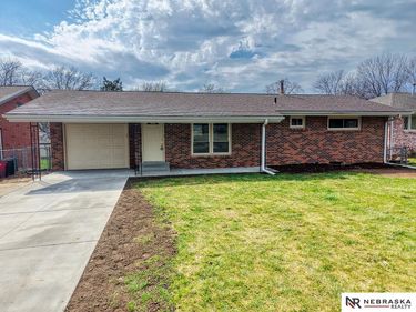 1641 N 76th Street, Lincoln, NE 68505