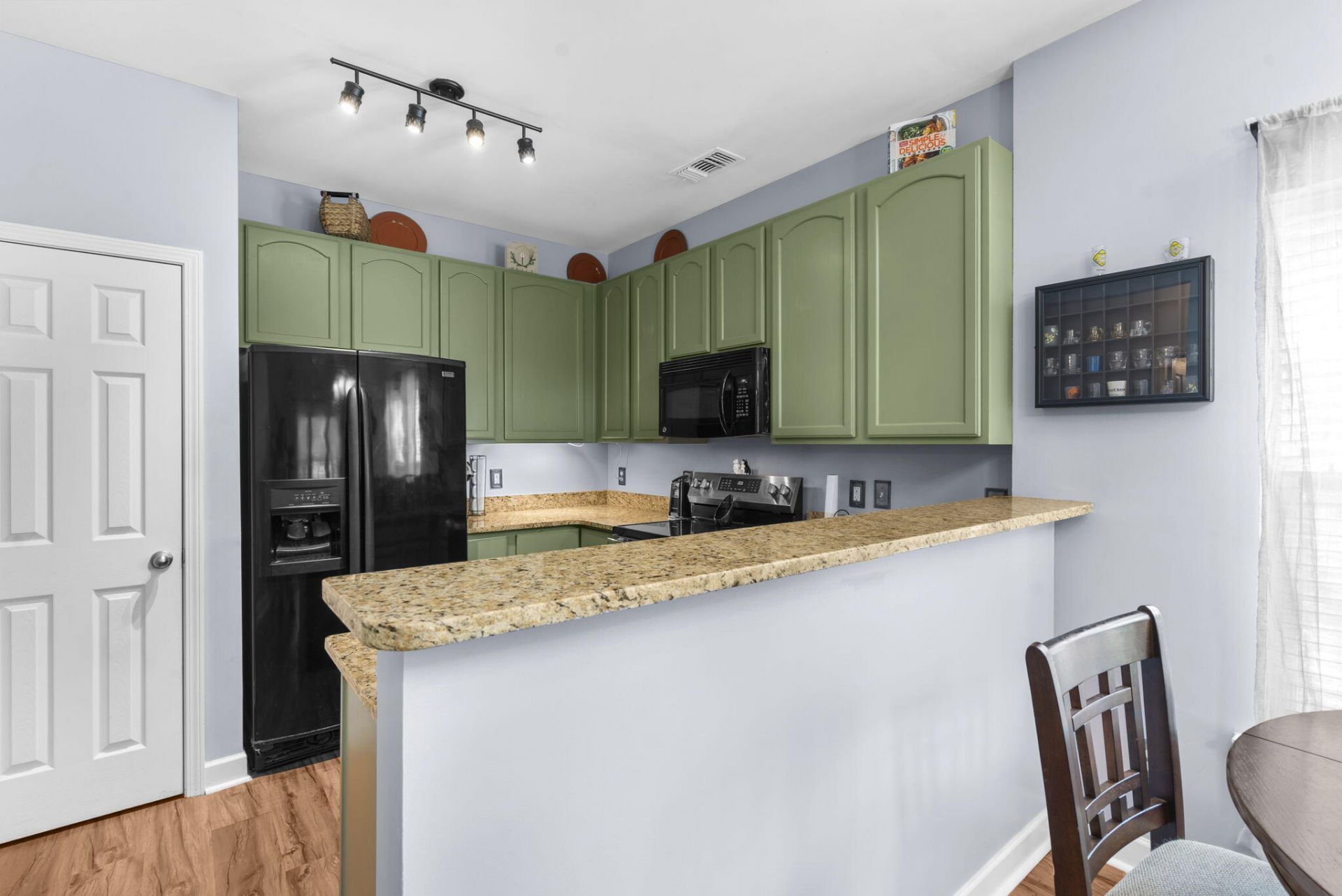 400 Chinquapin Drive Photo 12