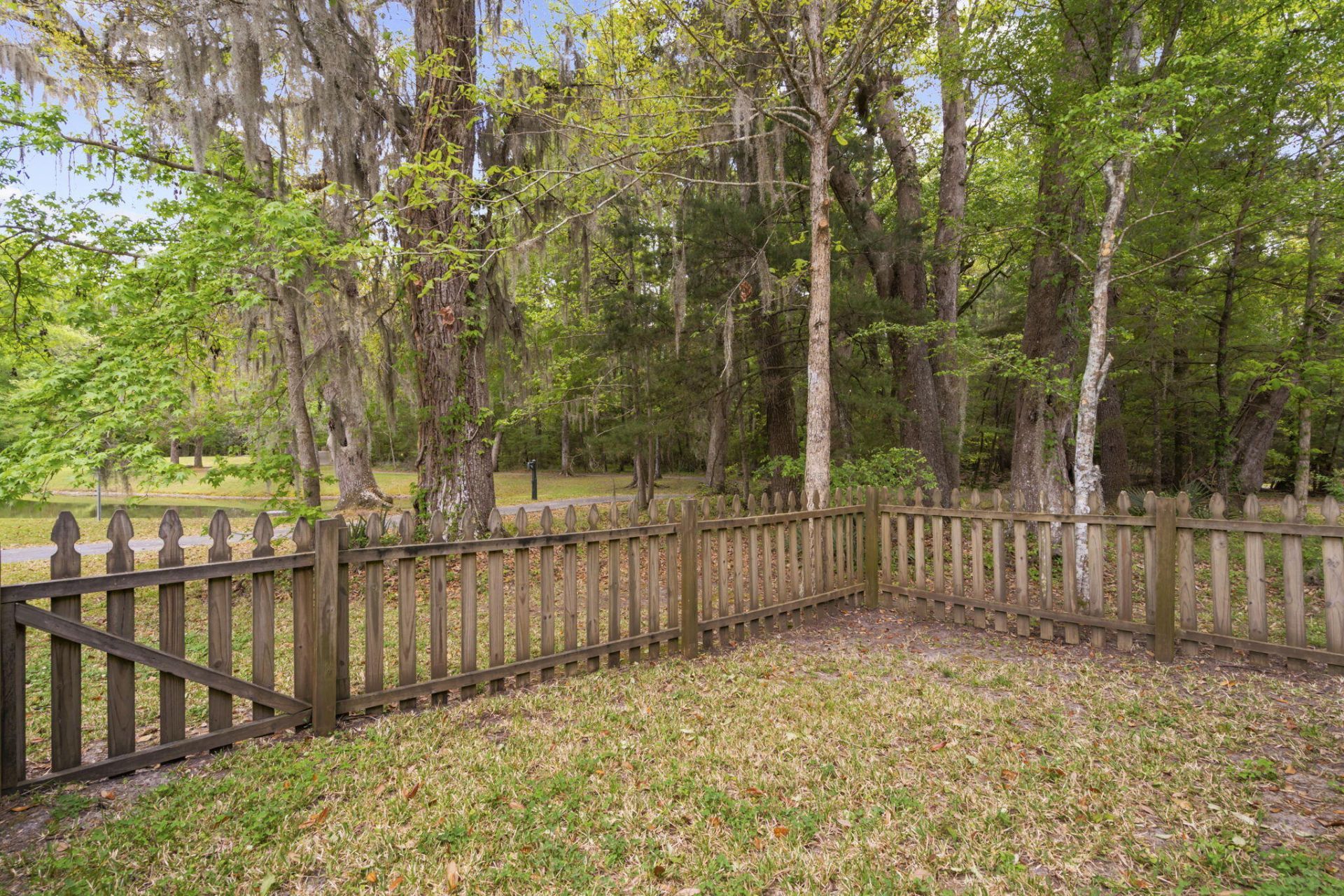 400 Chinquapin Drive Photo 33