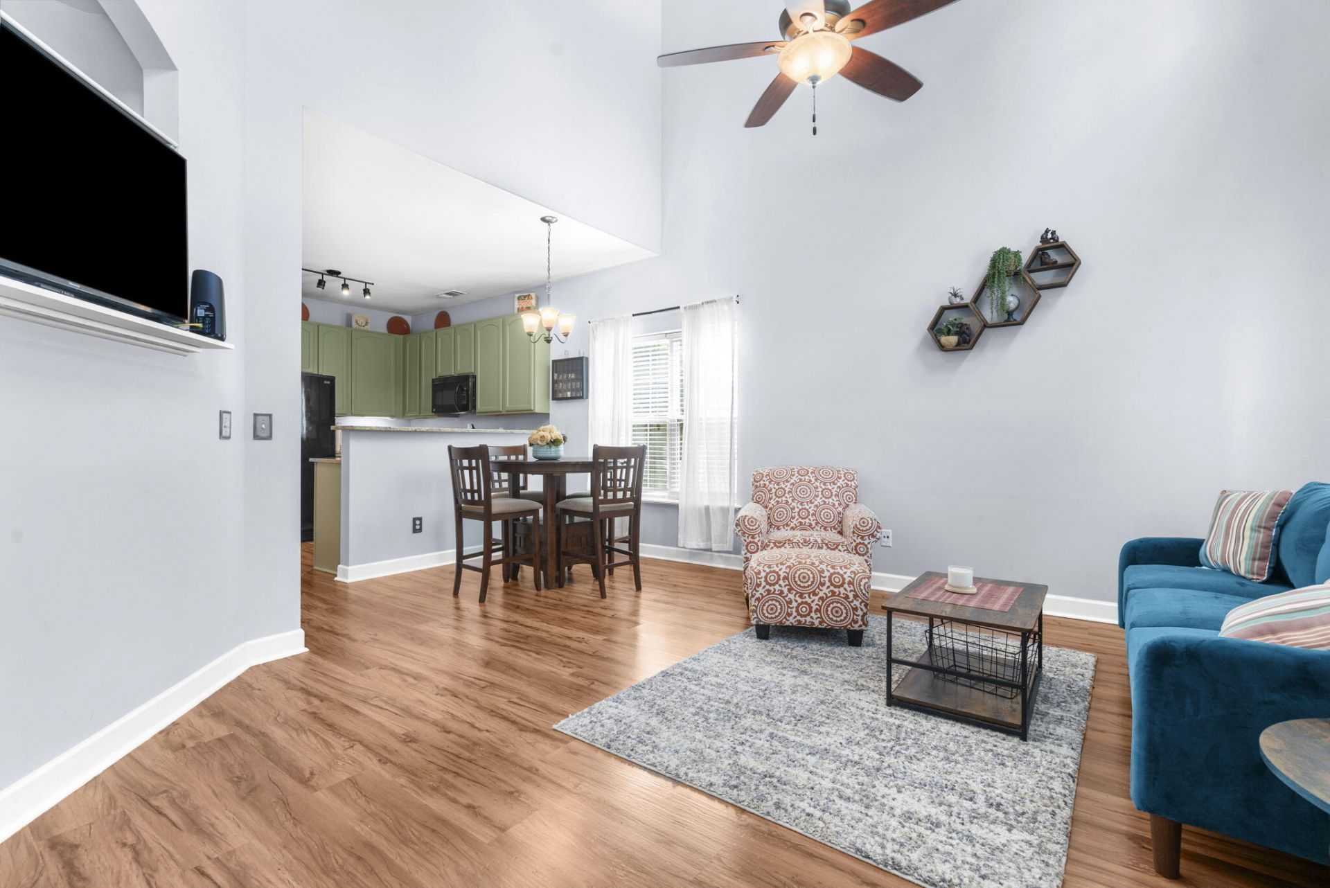 400 Chinquapin Drive Photo 4