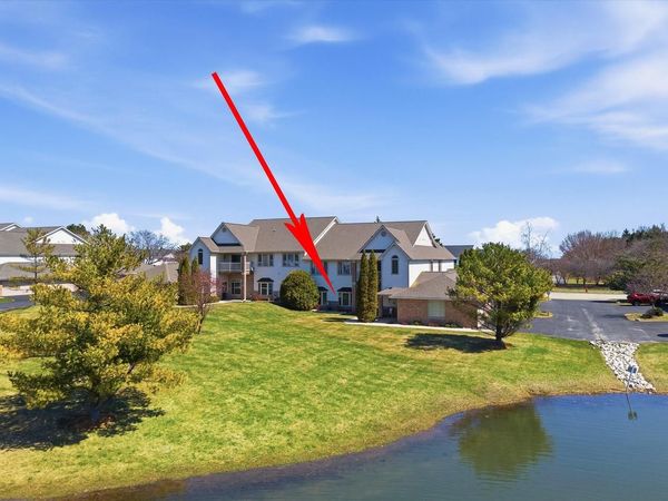 811 Cheyenne AVENUE, Unit G, Grafton, WI 53024