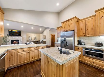 2820 Santa Claus Drive, South Lake Tahoe, CA 96150 Photo