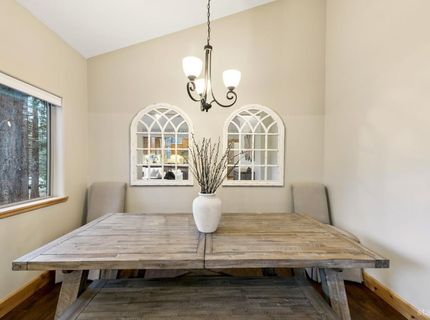 2820 Santa Claus Drive, South Lake Tahoe, CA 96150 Photo