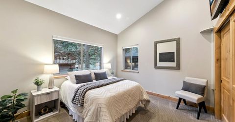 2820 Santa Claus Drive, South Lake Tahoe, CA 96150 Photo