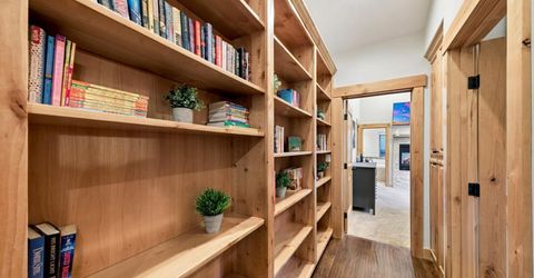 2820 Santa Claus Drive, South Lake Tahoe, CA 96150 Photo