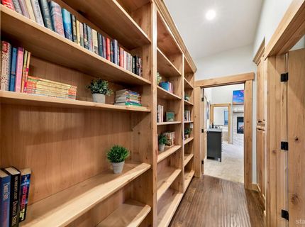 2820 Santa Claus Drive, South Lake Tahoe, CA 96150 Photo