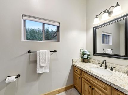 2820 Santa Claus Drive, South Lake Tahoe, CA 96150 Photo