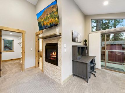 2820 Santa Claus Drive, South Lake Tahoe, CA 96150 Photo